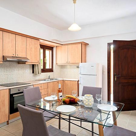 Island Villa Heated Pool Георгиуполис Экстерьер фото
