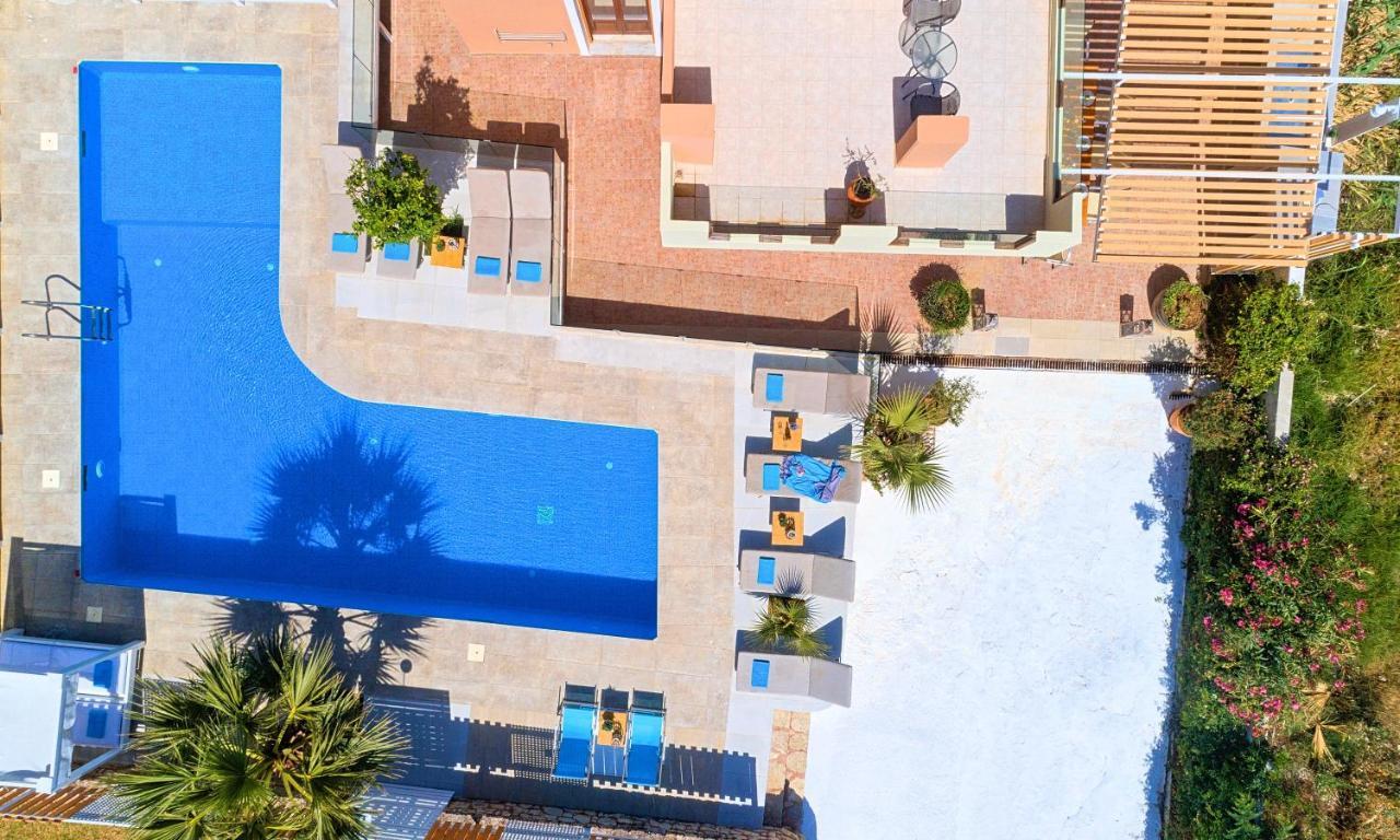 Island Villa Heated Pool Георгиуполис Экстерьер фото